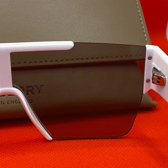 NEW Burberry BE4291 White Sunglasses - Picture 7 of 15